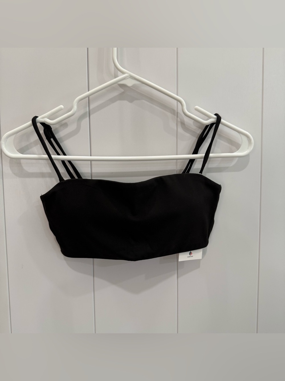 NWT Laslulu Black Crop Top Sports Bra Size Small Minimalist Activewear